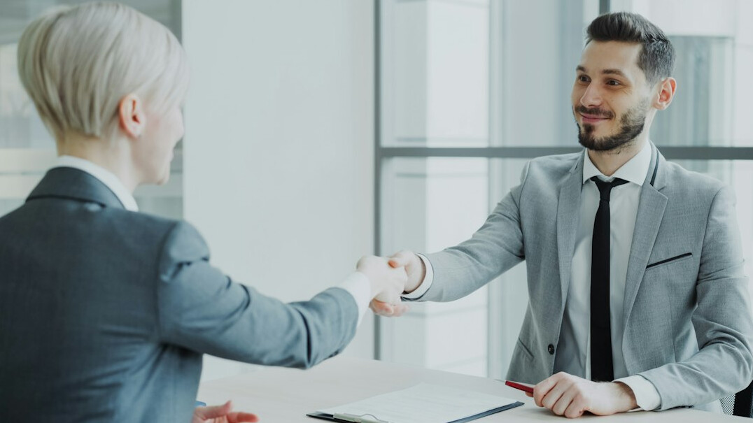 client handshake after case